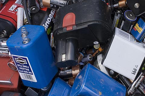 蚌埠叉车蓄电池回收-电池废品回收公司